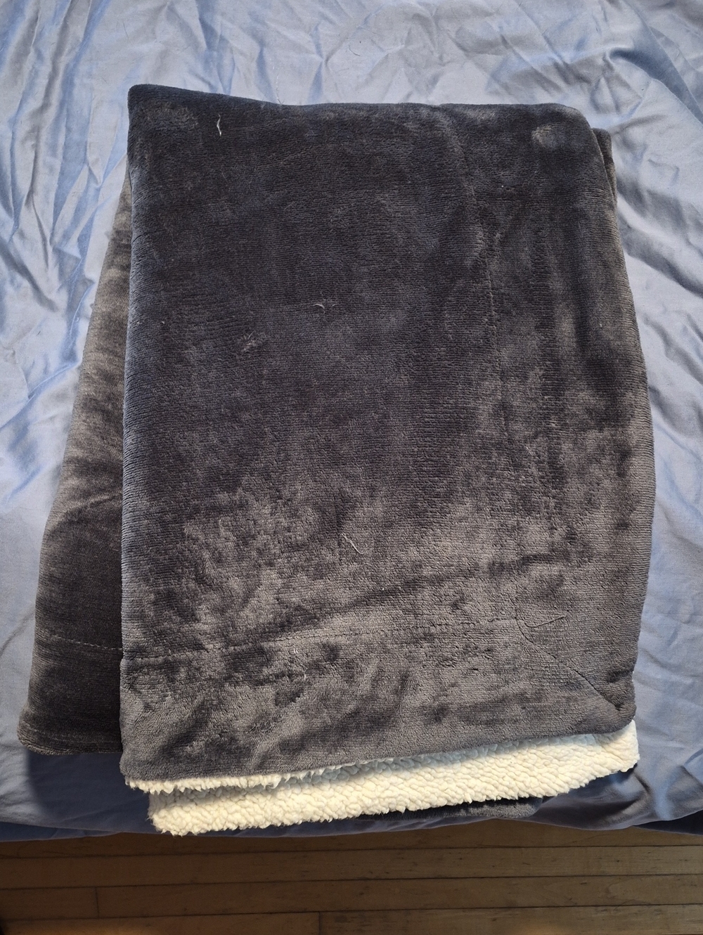 💙 Plush Reversible Sherpa Throw Blanket - Charcoal Gray